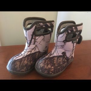 Baby Bogs size 7